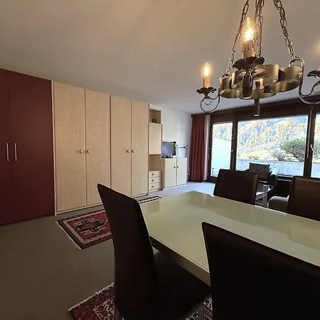 Laerchenwald 610 * لوكباد